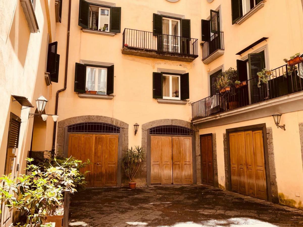 Rota House - Apartment In Santa Chiara, The Heart Of Naples Наполи Екстериор снимка