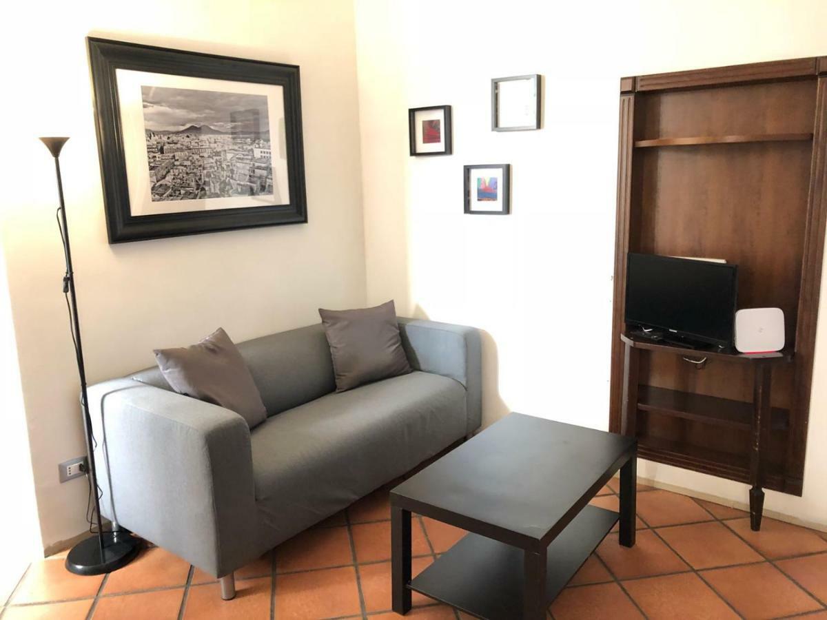 Rota House - Apartment In Santa Chiara, The Heart Of Naples Наполи Екстериор снимка